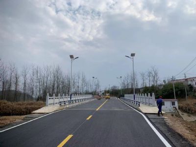 �������~���^(q��)Ҧ���(zh��n)ɽ�Ӵ幤�r(n��ng)����Σ�򣩸��칤��